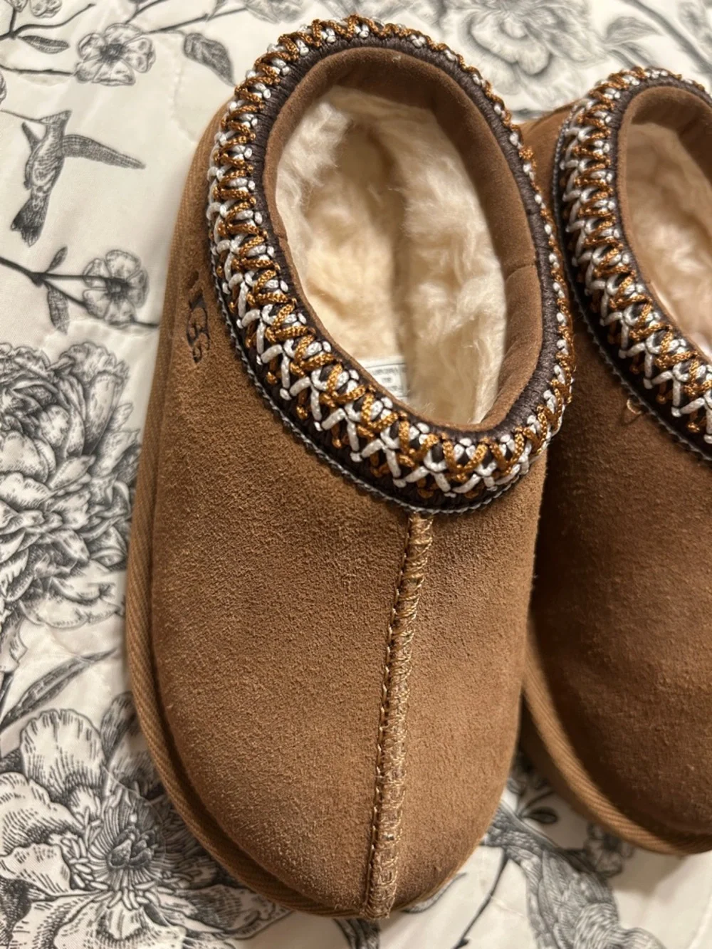 UGG Tasman chestnut Slip-On Loafers size 9 NEW
